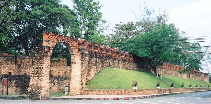 Nakhon si Thammarat city wall