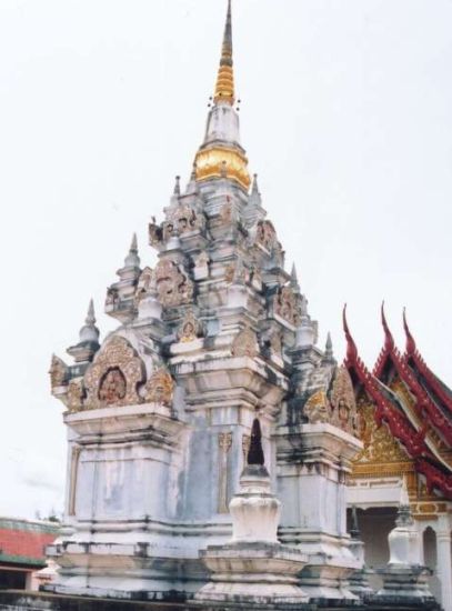 Chedi at Wat Pratat Chaiya at Surat Thani in Southern Thailand