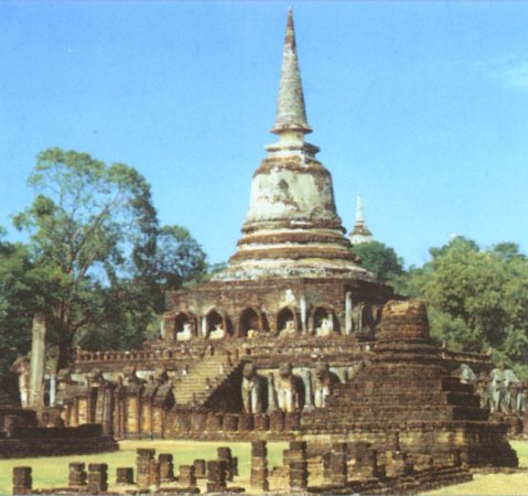 Chedi at Wat Chang Lom in Si Satchanalai Historical Park in Northern Thailand