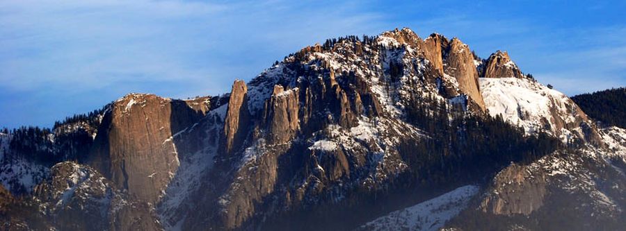 Castle Rock in the Sierra Nevada in Sequoia National Park