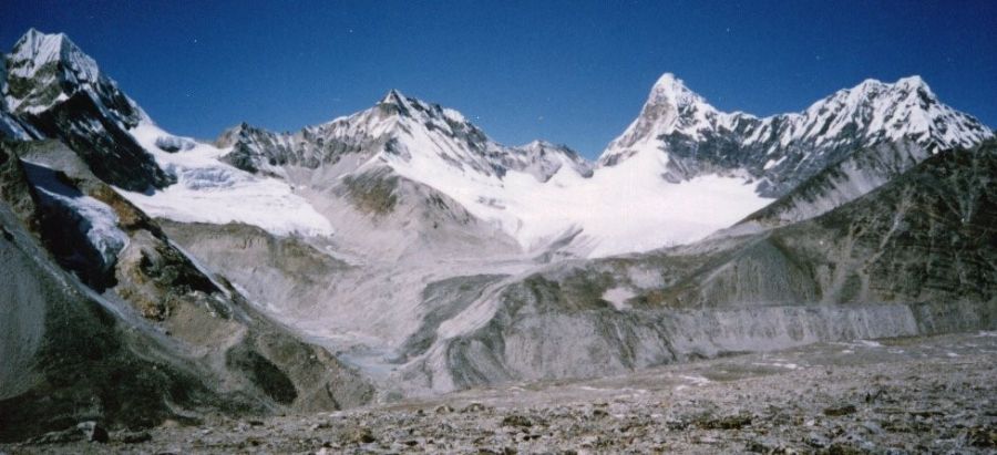 Mingbo La and Ama Dablam from Rock Peak in Hongu Valley