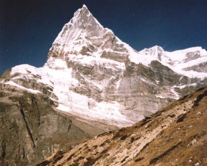 SE Peak of Thamserku on ascent to Dig Kare on route to Mera La