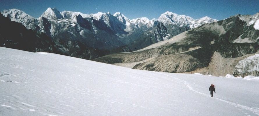 View to the West on descent of Nare Glacier from Mingbo La