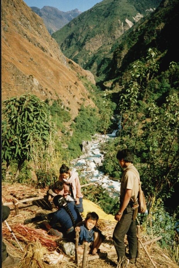 Ghunsa Khola Valley on descent to Sakathun