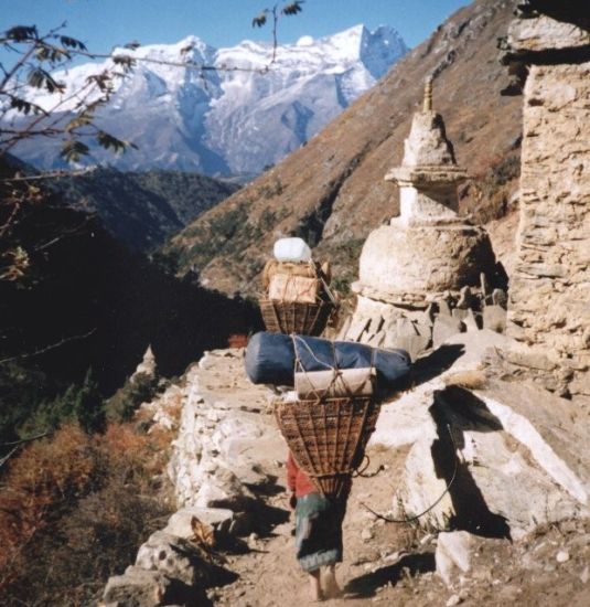 Mount Kwande Ri on route from Thyangboche to Pangboche