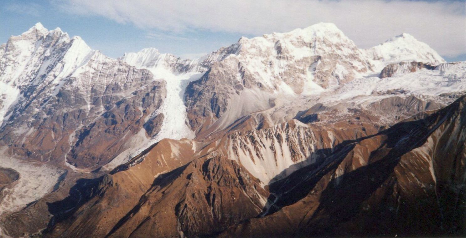 Kimshung and Shalbachum on ascent to Ganja La