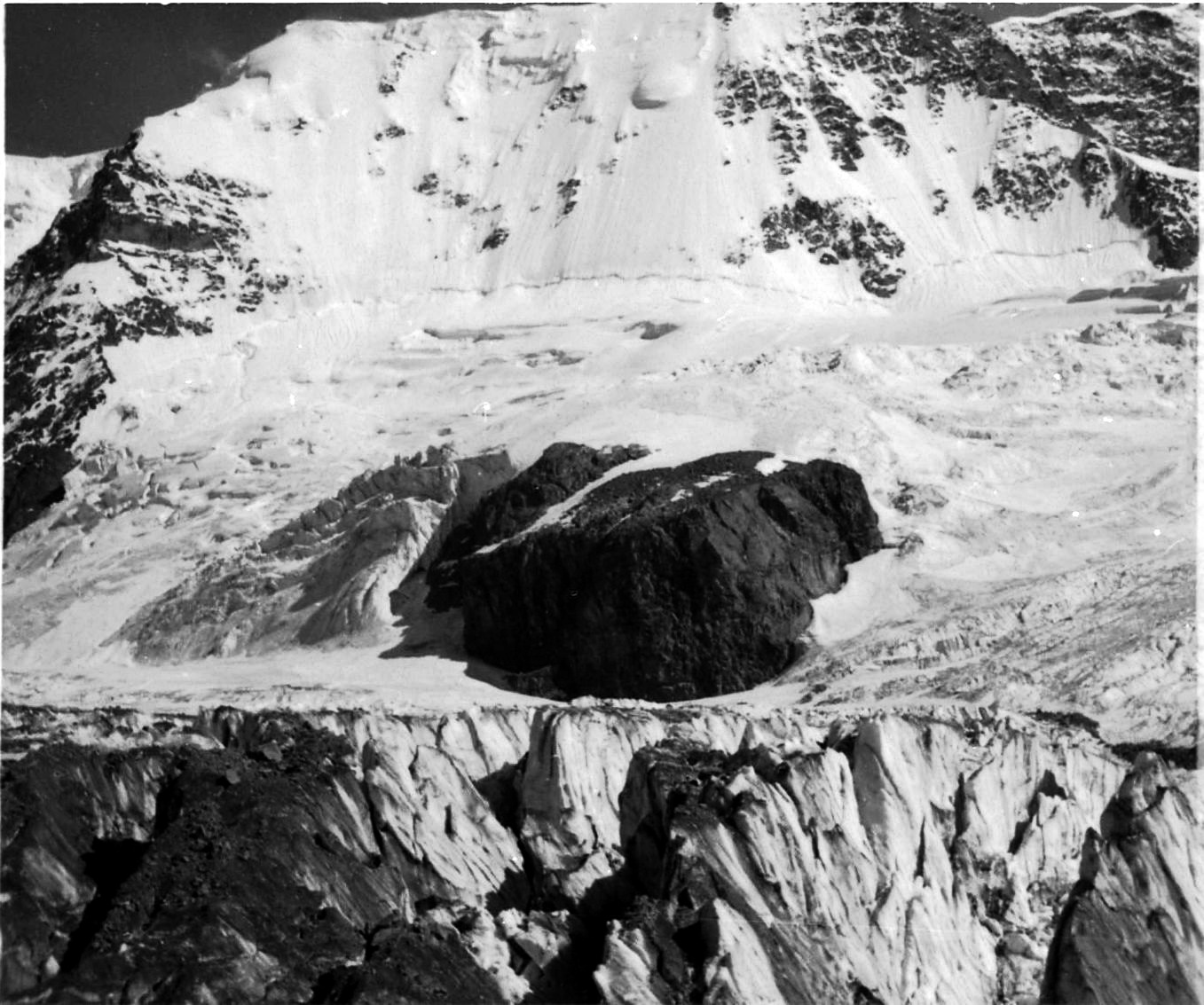 Ebnfluss on ascent of the Jungfrau - the original route of ascent