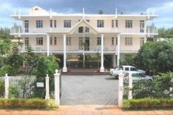 http://www.alphavilla.co.uk/