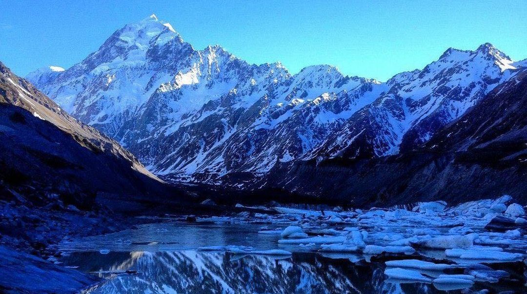 Mount Cook and Hooker Lake