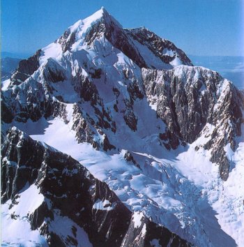 Photo Gallery of Mount Cook ( Aoraki - " Cloud Piercer " ) 3764 metres in the Southern Alps - the highest mountain in New Zealand