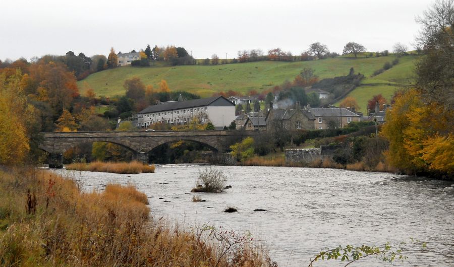 Road bridge over the River Clyde at Crossford Village