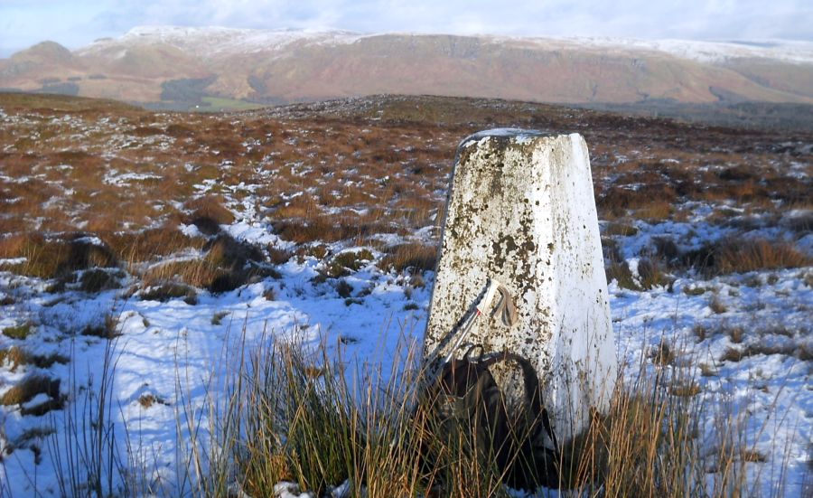 Dumgoyne and Campsie Fells from the trig point ( Jesus' Thimble ) on Birny Hills above Craigton