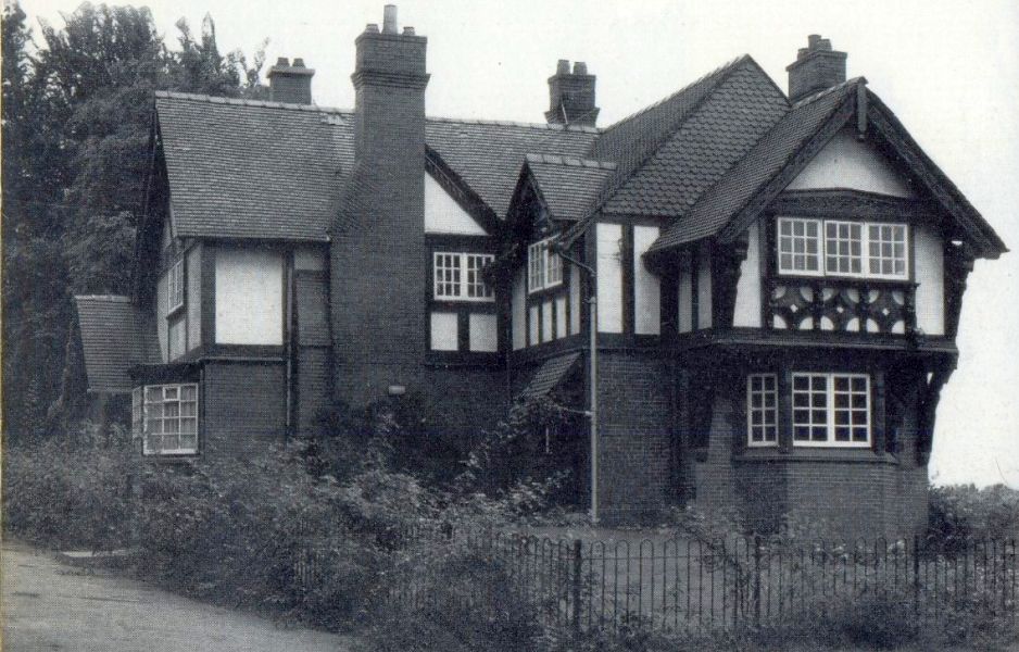 Sunlight Cottages in Kelvingrove Park, Glasgow