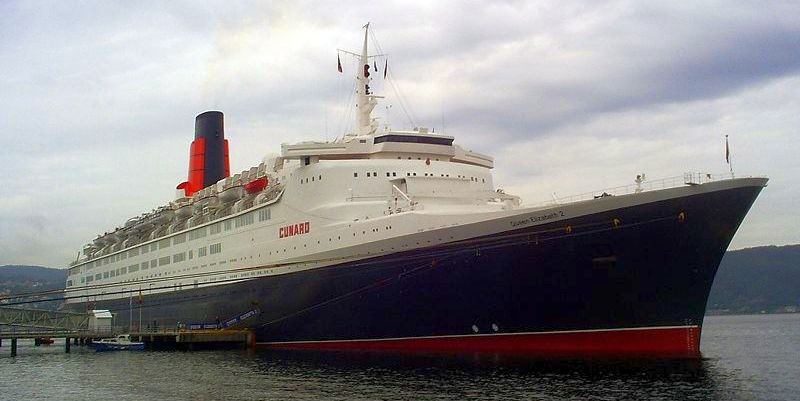 RMS Queen Elizabeth 2 ( QEII )