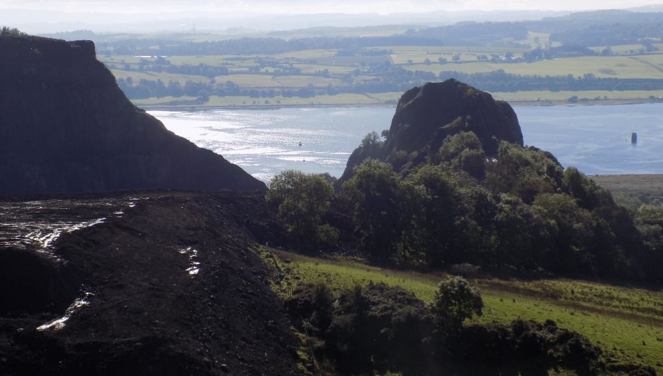 Dumbuck Crags from Dun Hill