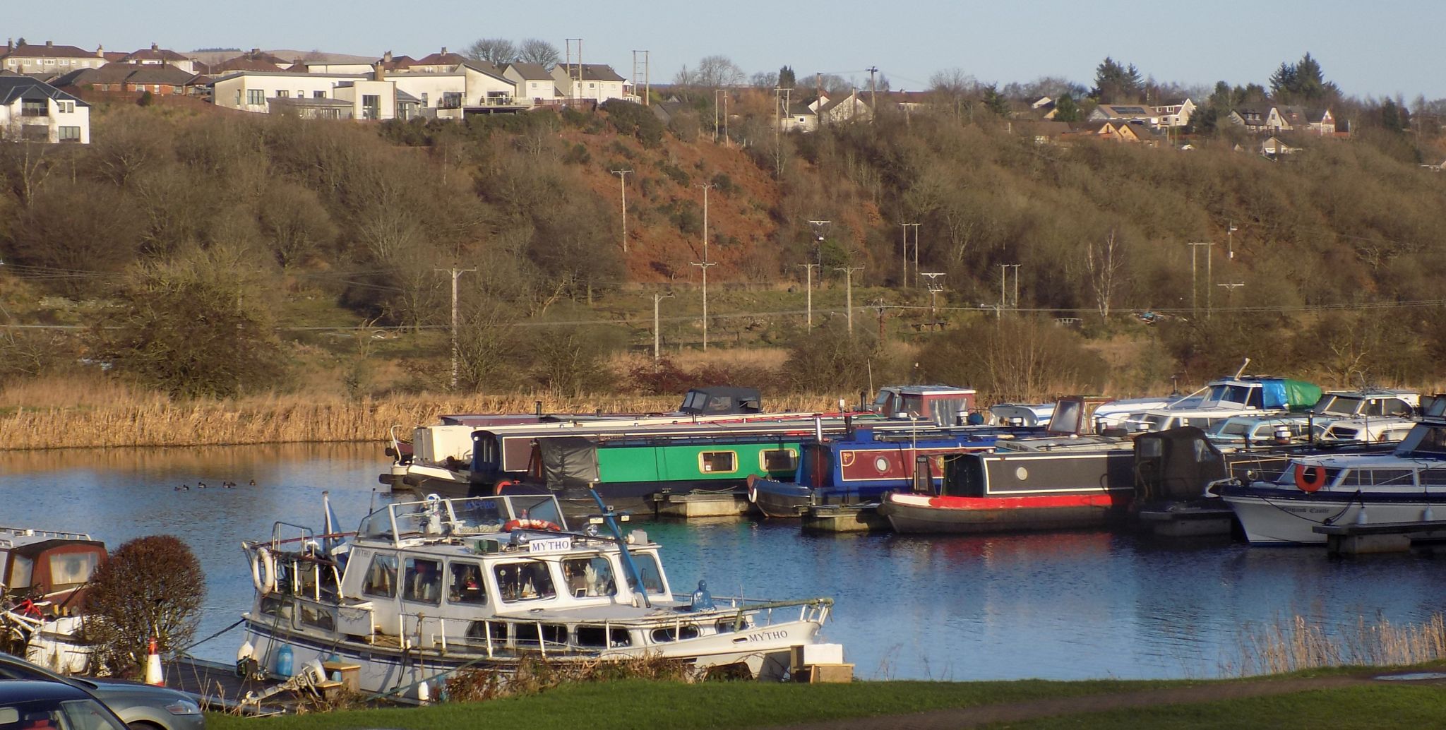 Boats in Auchinstarry Basin