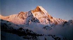  Macchapucchre ( the Fishtail Mountain ) 